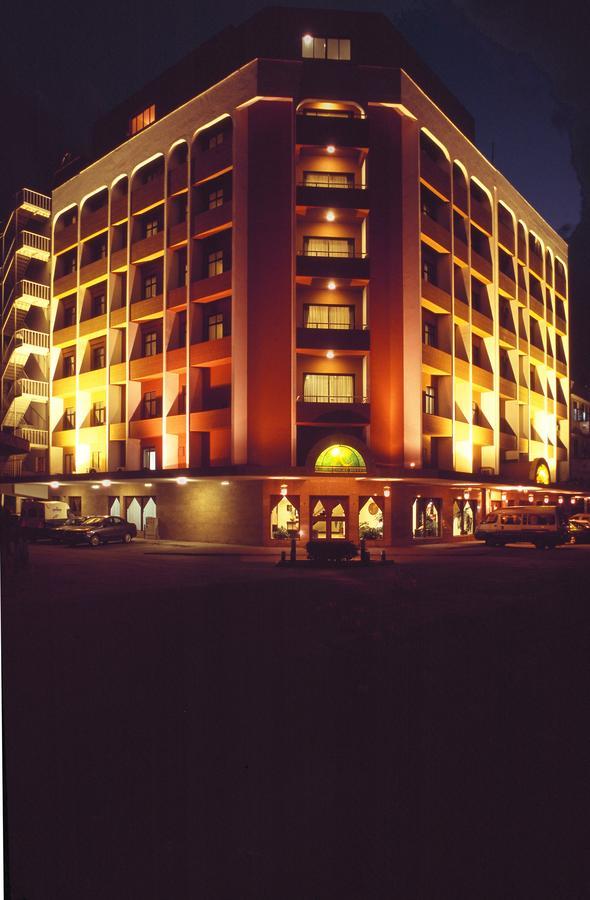 Royal Court Hotel Mombasa Exteriör bild